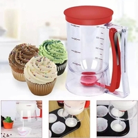 Dispenser de Aluat pentru Prajituri, Vafy, din Plastic, Maner cu Arc, 900 ml, 18.5 x 11 cm, Rosu