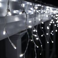 Instalatie Craciun, 30 m, 858 Led-uri ,Franjuri, Alb rece, Flash, Transformator cu telecomanda, Interconectabila, Prelungitor 3 m inclus, Fir Alb, Vafy