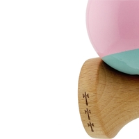 Kendama X Originala, Profesionala, Flippy, Big Cups V2, Super Sticky cu Cupe Mari, Rulment Metalic, din lemn 18 cm, Ata 55 cm, Roz/Verde