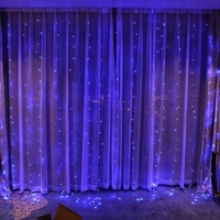 Instalatie Craciun, Tip Perdea, IP44, 2 m x 2 m, 240 LED-uri, Albastru, cu flash, Transformator cu telecomanda, Interconectabila, Prelungitor 3 m inclus, Fir transparent, Interior/ Exterior, Vafy