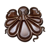 Platou pentru Servire, Vafy, in Forma de Caracatita, 8 Compartimente pentru Mezeluri Branzeturi Snacksuri, Design Artistic, din Lemn Masiv, 26 x 25 x 3 cm, Maro inchis
