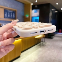 Husa cu Ventuze, Vafy, Compatibila iPhone 17 Air, din Silicon, Interior Microfibra, Crem