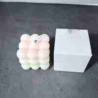 Lumanare Parfumata, Flippy, din Ceara De Soia, Model Cub, Gradient in 3 Culori Pale, 6x6x6 cm, Aroma de Piersici, Bej