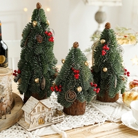 Decoratiune Craciun pentru Masa, Flippy, Ornament de Decor Model Brad de Craciun de Dimensiuni Mici, pentru Birou si Interior, din Plastic 26 x 12 x 12 cm, Verde