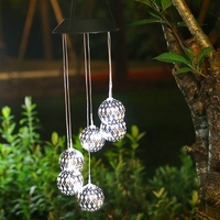 Lampa solara de tip decoratiune pentru gradina, Flippy, model clopotel de vant, alb cald