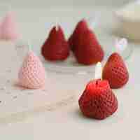 Set 4 Lumanari Parfumate, Flippy, Model Capsunici, Ardere 30 min, 52g, 6.3 x 6.3 x 3.8 cm, Rosu