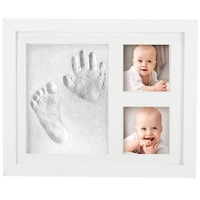 Kit amprenta mulaj manuta sau piciorus bebe si rama foto, 23x28cm, cu cutie de cadou, cadrul alb