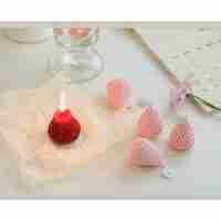Set 4 Lumanari Parfumate, Flippy, Model Capsunici, Ardere 30 min, 52g, 6.3 x 6.3 x 3.8 cm, Rosu/Roz