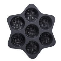 Forme de Silicon pentru Copt, Flippy, 7 Forme Rotiunde, pentru Burgeri si Prajituri, 38.5 x 4 cm, Negru