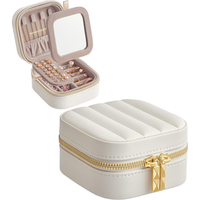 SONGMICS Cutie de bijuterii compacta cu oglinda si fermoar, 11x11x6 cm, alb