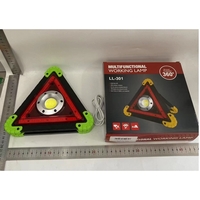 Triunghi Multifunctional de Avertizare, Vafy, Lanterna LED, Impermeabil IP65, 800 lm, 2 x AA, Functie Incarcare Telefon, USB si Micro USB, COB 33, Verde