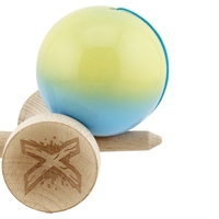 Kendama X Originala, Profesionala, Flippy, Big Cups V2, Super Sticky cu Cupe Mari, din lemn 18 cm, Rulment Metalic cu Ata 55 cm, Galben/Albastru