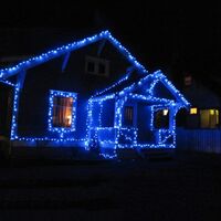 Instalatie Craciun, 110 m, 1100 Led-uri ,Liniara, Albastru, 8 jocuri de lumini, Transformator cu telecomanda, Interconectabila, Prelungitor 5 m inclus, Fir Verde, Vafy