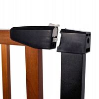 Poarta de siguranta Safety Gate pentru scari, ajustabila 103-110 cm, din otel si lemn, negru maro