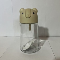 Recipient de ulei, Vafy, Model Ursulet, Sticla pentru Lichide de Bucatarie, Inchidere Deschidere Automata, 18.5 x 13 cm, Volum 630 ml, Bej
