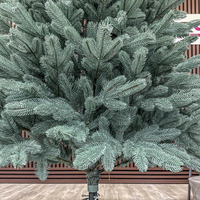 Brad artificial Christmas Deluxe by Sersimo, Laponia Select argintiu, integral 3D, 180cm