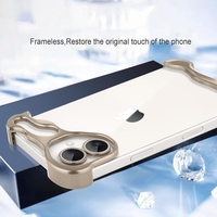 Husa Metalica Compatibila cu iPhone 16 Plus, Vafy, Protectie pentru Colturile Telefonului si Camera, Aliaj, Antisoc, Antizgariere, Auriu