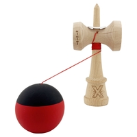 Kendama X Originala, Profesionala, Flippy, Cupe Mari KING SIZE V3, Rubber Grip, Gaura in Baza, Rulment Metalic, din lemn 18 cm, Ata 62/65 cm, Bicolor Negru/Rosu