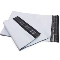 Set 1200 Pungi Curierat, 230x320x40 mm, Grosime 50 Microni, Banda Adeziva pentru Sigilare, Alb la Exterior, Negru la Interior