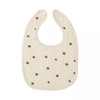 Baveta in Forma de U, Flippy, din Bumbac, pentru Copii 0-12 Luni, Rezistenta la Apa, cu Capse, Model cu Stelute, 21x30 cm, Crem