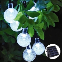 Instalatie Craciun, Tip Globuri de cristal, 30 Led-uri, 6.5 metri, Alb rece, Energie solara, Senzor de lumina, Vafy