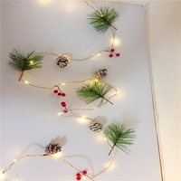 Instalatie Craciun cu baterii, 2 metri, 20 LED-uri tip ace si conuri de pin simple, Alb Cald, Vafy