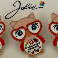 Set 12 Brose Martisor Primavara, Jolie, Model Bufnita ,cu Mesaj O Educatoare Minunata