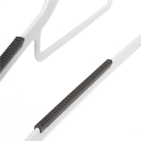 Set de 20 de umerase antiderapante pentru haine, din PE, cu carlig metalic rotativ, 41 cm, alb si gri
