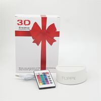 Lampa LED decorativa, Flippy, 3D, Ursulet, cu telecomanda, doua moduri de alimentare USB si baterii, 20 cm inaltime, din material acril si lumina multicolora, alb