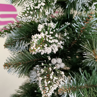Brad artificial Christmas Deluxe by Sersimo, Crystal nins cu merisoare, 2D, 180cm