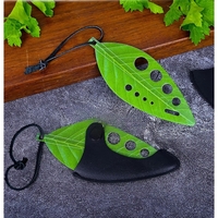 Tocator manual pentru ierburi Flippy, instrument de curatat frunze, tocator, margini ascutie, 9 gauri de diferite dimensiuni, multifunctional, material otel inoxidabil, rezistent la rugina, 14 x 5.5 cm, verde