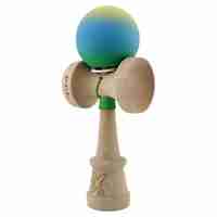 Kendama X Originala, Profesionala, Flippy, Cupe Mari KING SIZE V3, Rubber Grip, Gaura in Baza, Rulment Metalic, din lemn 18 cm, Ata 62/65 cm, Gradient Galben/Albastru/Verde