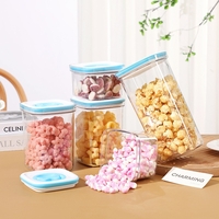 Set 5 Cutii de Depozitare pentru Bucatarie, Flippy, 2 x 600ml, 2 x 1.3L, 1 x 2L, din ABS+PET+Silicon, Capac Alb/Albastru, 23 x 10 x 10 cm, Transparent