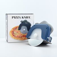 Cutit circular pentru pizza Flippy, 11.5 x 12.5 cm, otel inoxidabil si plastic, capc protectie lama, albastru