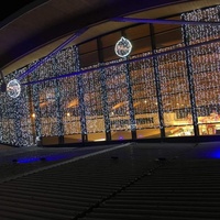 Instalatie Craciun Profesionala de Exterior IP65, Tip Perdea, 5m x 5m, 2500 Led-uri Mari, Alb rece, cu flash, Alimentator 1,5 m, Interconectabila, Fir negru, Vafy