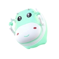 Olita pentru Copii, Flippy, +1an, Portabila, Design Vacuta cu Capac, Model Prietenos, Non-Toxic, cu Manere, Compartiment Detasabil, Perie Inclusa, Usor de Curatat, Verde