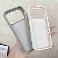 Husa cu Ventuze, Vafy, Compatibila iPhone 17 Pro, din Silicon, Interior Microfibra, Crem