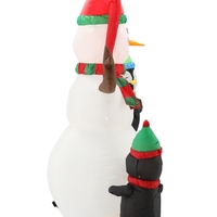 Om de zapada gonflabil de exterior, cu pinguini si iluminare LED, 190 cm, compresor integrat, alb
