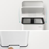 SONGMICS Cos de gunoi din otel, cu pedala si soft-close, saci gunoi inclusi, 40 litri, alb