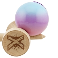 Kendama X Originala, Profesionala, Flippy, Super Sticky cu Cupe Mari KING SIZE V3, Gaura in Baza, Rulment Metalic, din lemn 18 cm, Ata 62/65 cm, Gradient Albastru/Mov/Roz