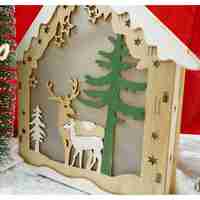 Decoratiune luminoasa, model de Casa cu Reni, maro, lungime: 18 cm, latime: 5 cm, inaltime: 21 cm, lemn, interior/exterior