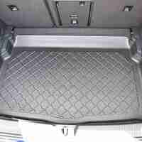 Tavita portbagaj Volkswagen Golf VIII, caroserie hatchback, fabricatie 2020 - prezent (portbagaj inferior)