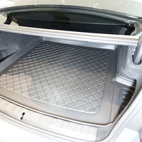 Tavita de portbagaj Volkswagen Multivan T7 / Multivan T7 eHybrid PHEV (Multivan, Life, Style, Energetic) V/5 10.2021-; L2 long wheelbase; behind the t