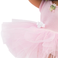 Papusa Llorens Lu Balerina, cu trasaturi asiatice, din vinil moale cu corp articulat, costum roz cu tutu, 28 cm, 3 ani+