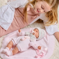 Papusa interactiva Llorens Joelle Llorona, bebelus cu corp moale din material textil, paturica roz si sunete, 38 cm, 3 ani+