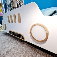 Pătuțul pentru Copii „MAȘINA” (80x200x90 mm) – Confort și Aventură din Lemn Ecologic - ARNIKA