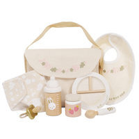 Set pentru schimbat si hranit bebelusi, Le Toy Van, 8 piese, 3 ani+