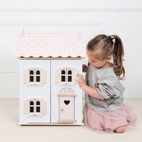 Casuta de papusi, Le Toy Van, Rose Hart, din lemn, 65,5 cm