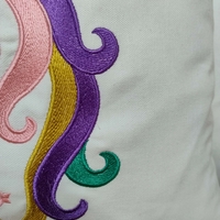 Pernă decorativă cu unicorn și nume personalizat – Sofia | AYA Home