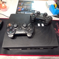 Playstation 3 Slim/ Cipovan/2 Dzojstika/14 Igrica